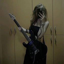 عکس کاربر - 𝖵𝖺𝗅𝖾𝗋𝗂𝖺