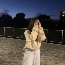 عکس کاربر - 𝑇𝑎𝑟𝑎 |off