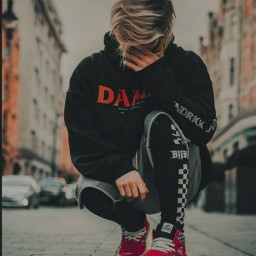 عکس کاربر - lonely boy