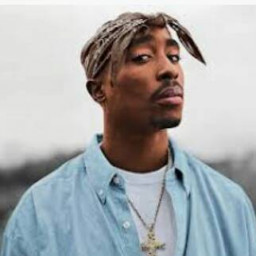 عکس کاربر - 2Pac