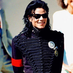 عکس کاربر - ☆{Michael Jackson}☆