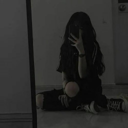 عکس کاربر - 𝐀𝐫𝐢𝐚𝐧𝐚⃟🍷