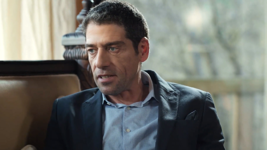 سریال عشق بی حد و مرز - فصل ۱ - قسمت ۴۲