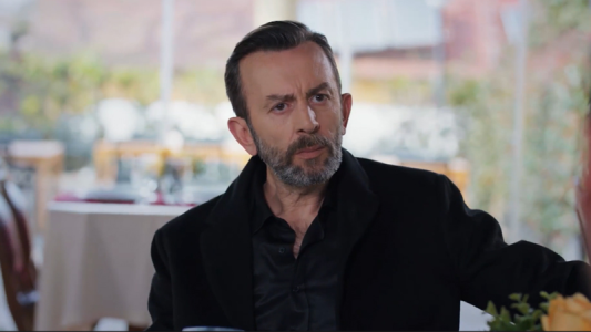 سریال عشق بی حد و مرز - فصل ۱ - قسمت ۴۴