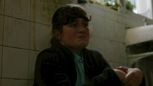 سریال جاده‌ پایین گورستان - فصل ۱ - قسمت ۷ - چراغ‌ها خاموش می‌شوند