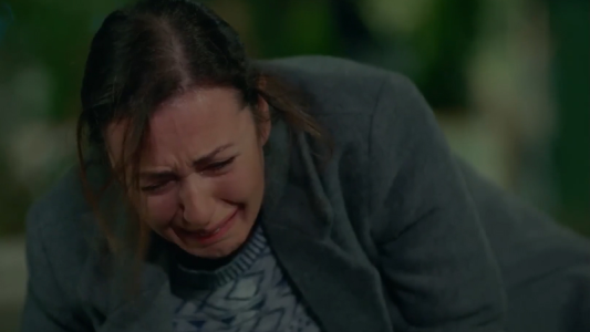 سریال غنچه‌های زخمی - فصل ۱ - قسمت ۸۲