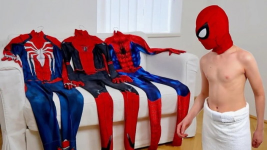  استریم مرد عنکبوتی: مایلز مورالز ۲ - حاسیخان - فصل ۱ - لباس مخصوص درگیری کدومه؟