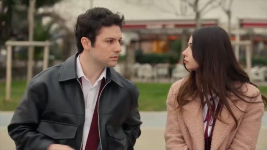 سریال گل‌های برفی - فصل ۱ - قسمت ۴