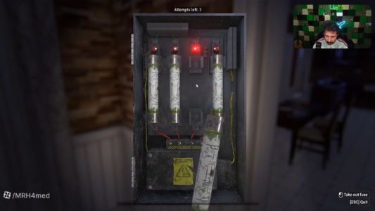  استریم انواع بازی - دایی حامد - فصل ۱ - همراه پاتریک رفتیم از خونه های مردم دزدی کردیم ۶