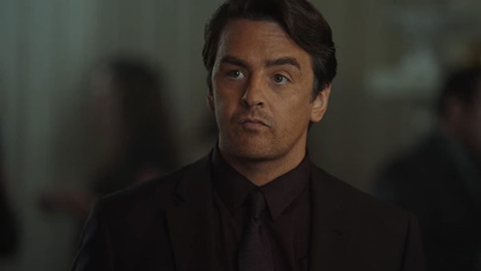 سریال پادشاه تولسا - فصل ۱ - قسمت ۸ - دیوار خشتی