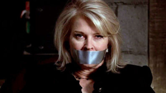 سریال قانون بوستون - فصل ۱ - قسمت ۱ - موارد سر