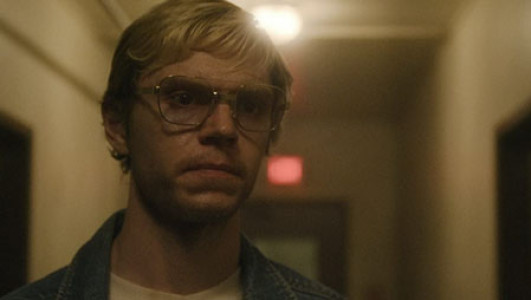 سریال هیولا - فصل ۱ - قسمت اول