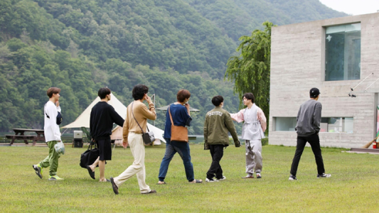 سریال بی‌‌تی‌‌اس در جنگل - فصل ۱ - قسمت ۱ - هیجان‌زده‌ام که شروع کنم