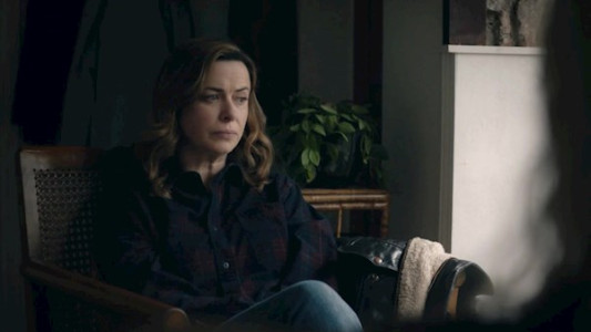 سریال دختر کلاغ - فصل ۱ - قسمت ۴ - خاکی که نمی‌تواند دفن کند