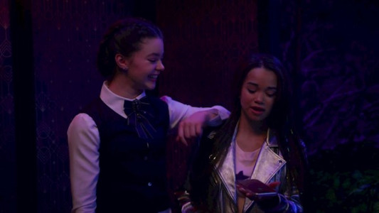 سریال ومپیرینا: نوجوان خون آشام - فصل ۱ - قسمت ۱۲ - اولین ضربان قلب