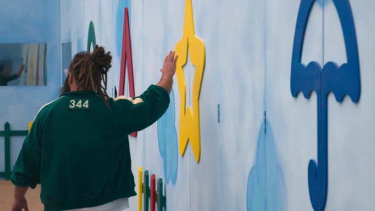 سریال بازی ماهی مرکب: چالش - فصل ۱ - قسمت ۲ - مرد با چتر