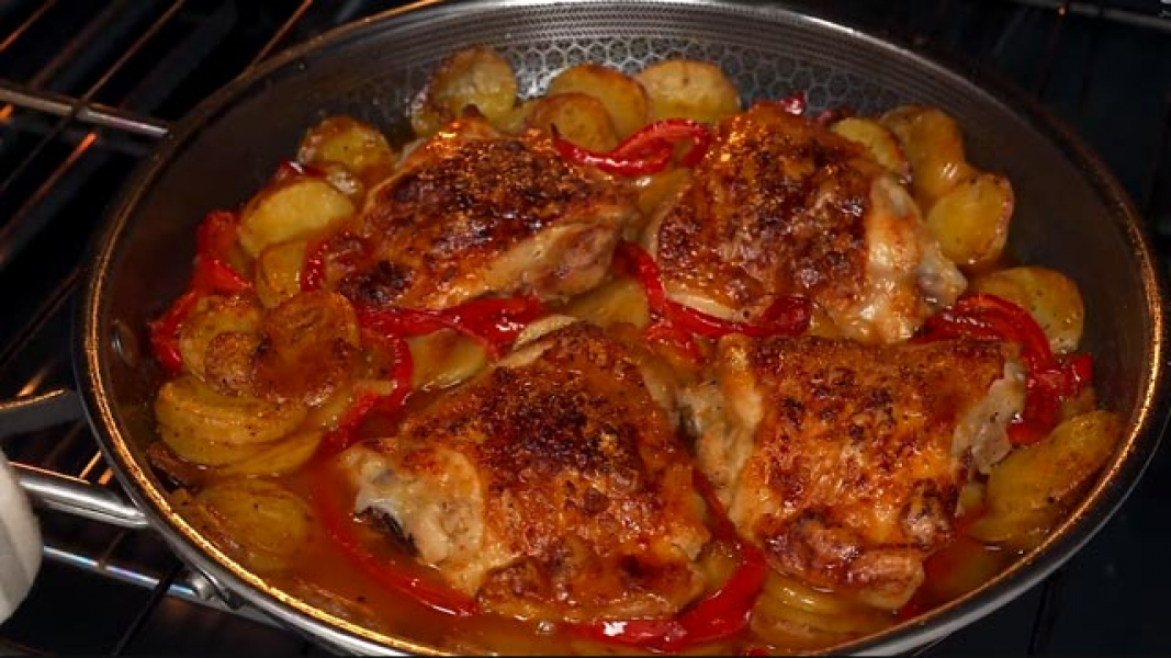 ۶-سکانسی از سریال لذت آشپزی (انواع غذا با مرغ)
