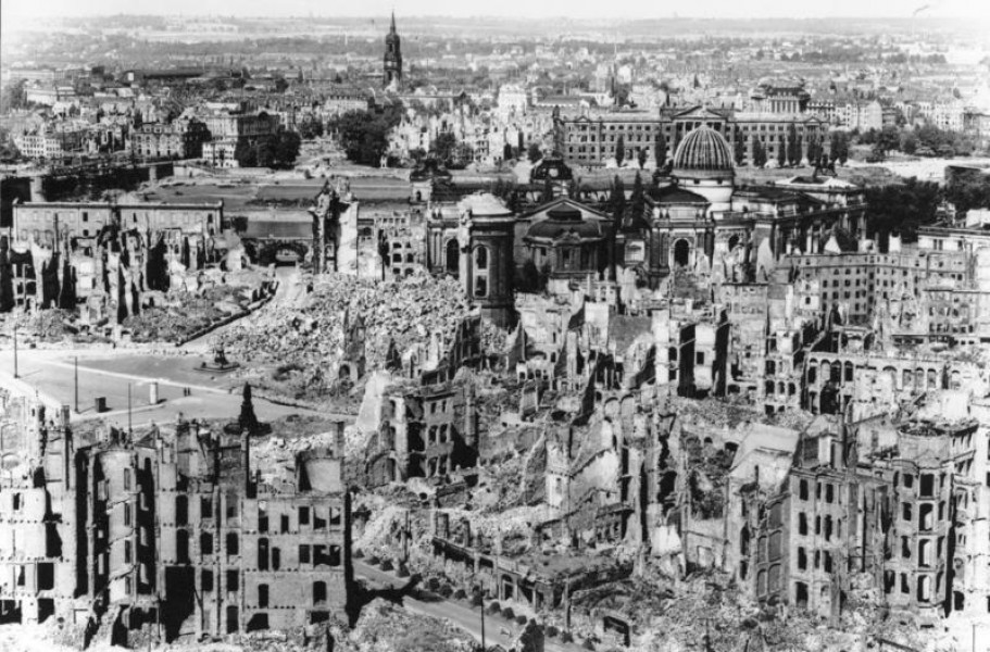 ۸-سکانسی از سریال جنگ جهانی دوم: بزرگترین رویدادهای جنگ جهانی دوم به صورت رنگی