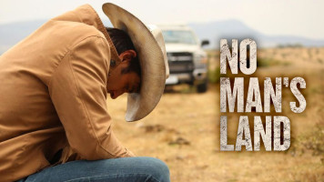 پوستر سرزمین هیچکس