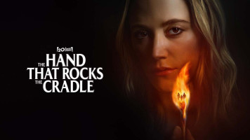 پوستر دستی که گهواره را تکان می دهد