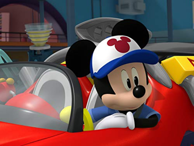 ۱-سکانسی از انیمیشن میکی و ماشین های مسابقه