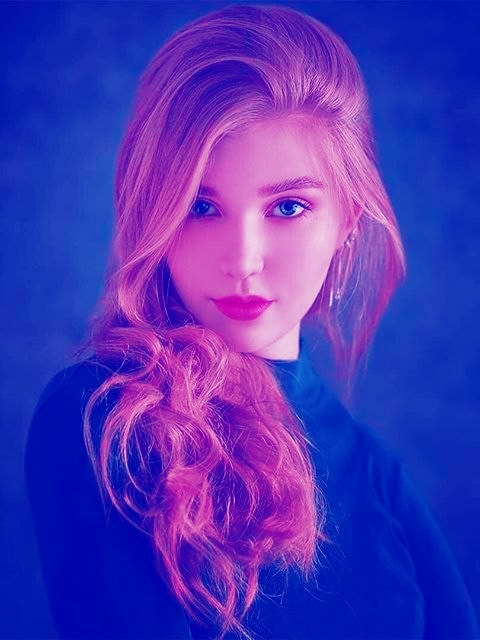 اسکرین شات 3 برنامه فیلتر نورانی