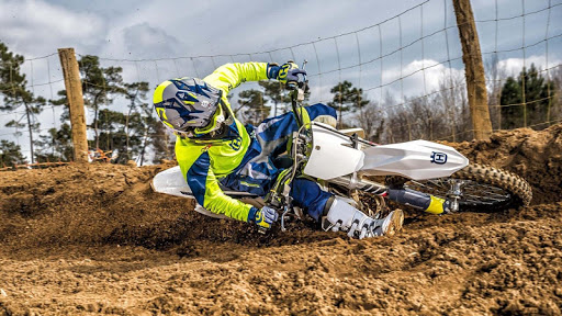 اسکرین شات 4 برنامه Dirt Bike Stunt Wallpaper