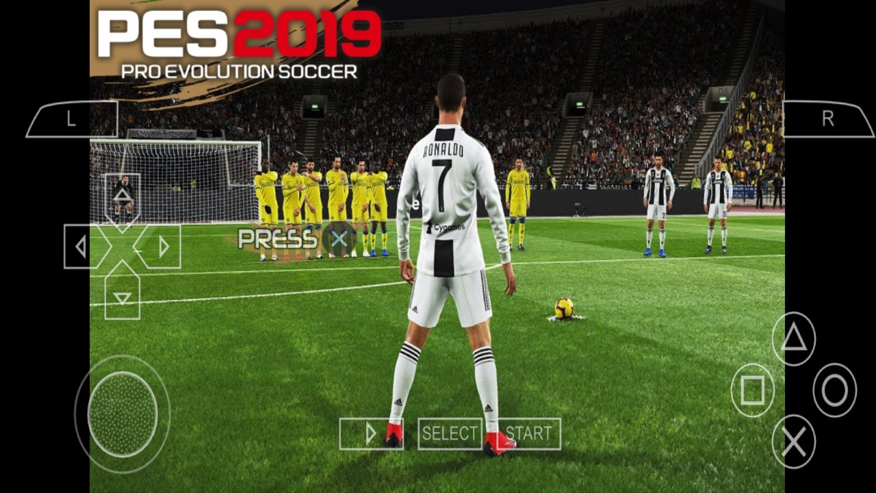 اسکرین شات 1 بازی ‏شبیه ساز فوتبال PES 2019