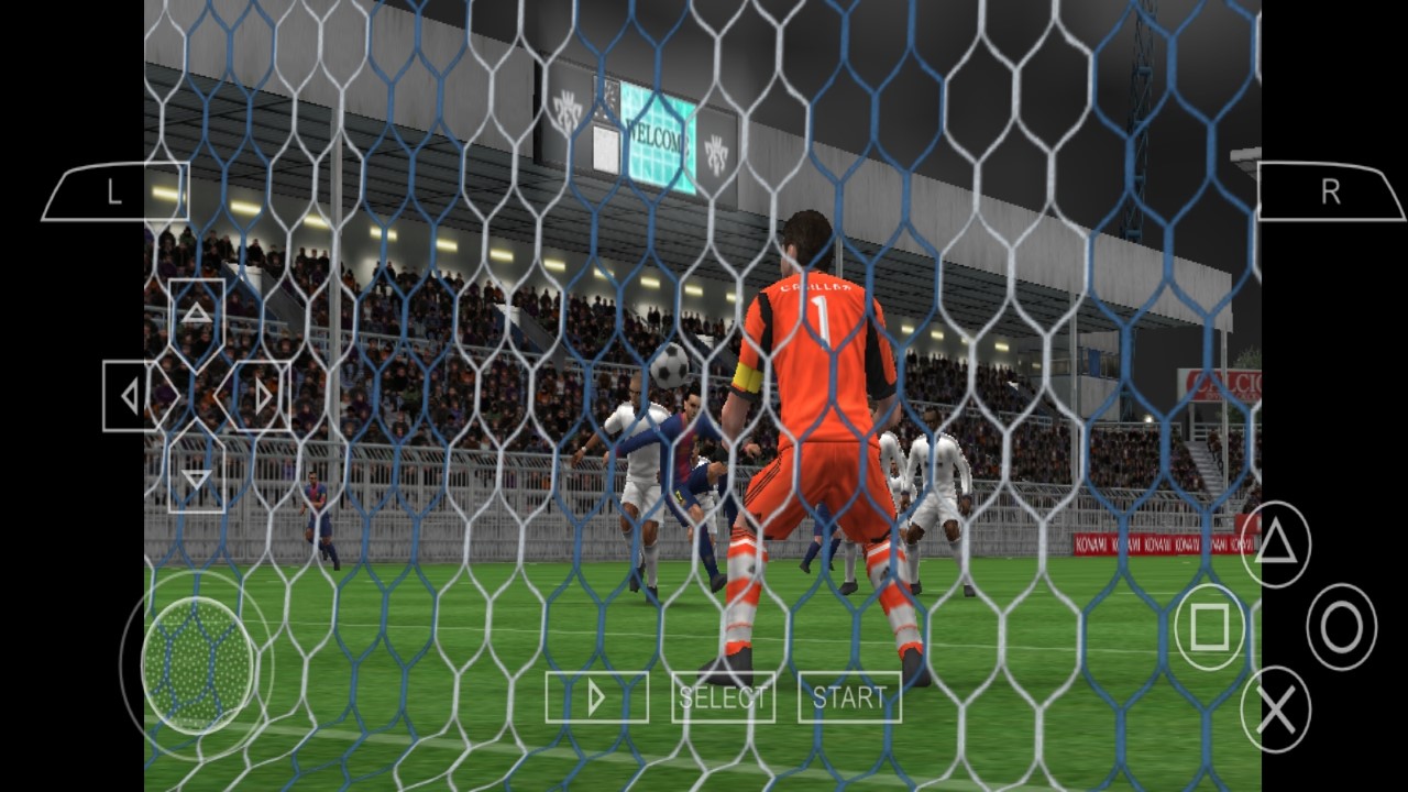 اسکرین شات 8 بازی فوتبال PES 2013