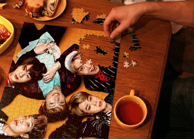 اسکرین شات 1 بازی BTS Jigsaw Puzzle Game