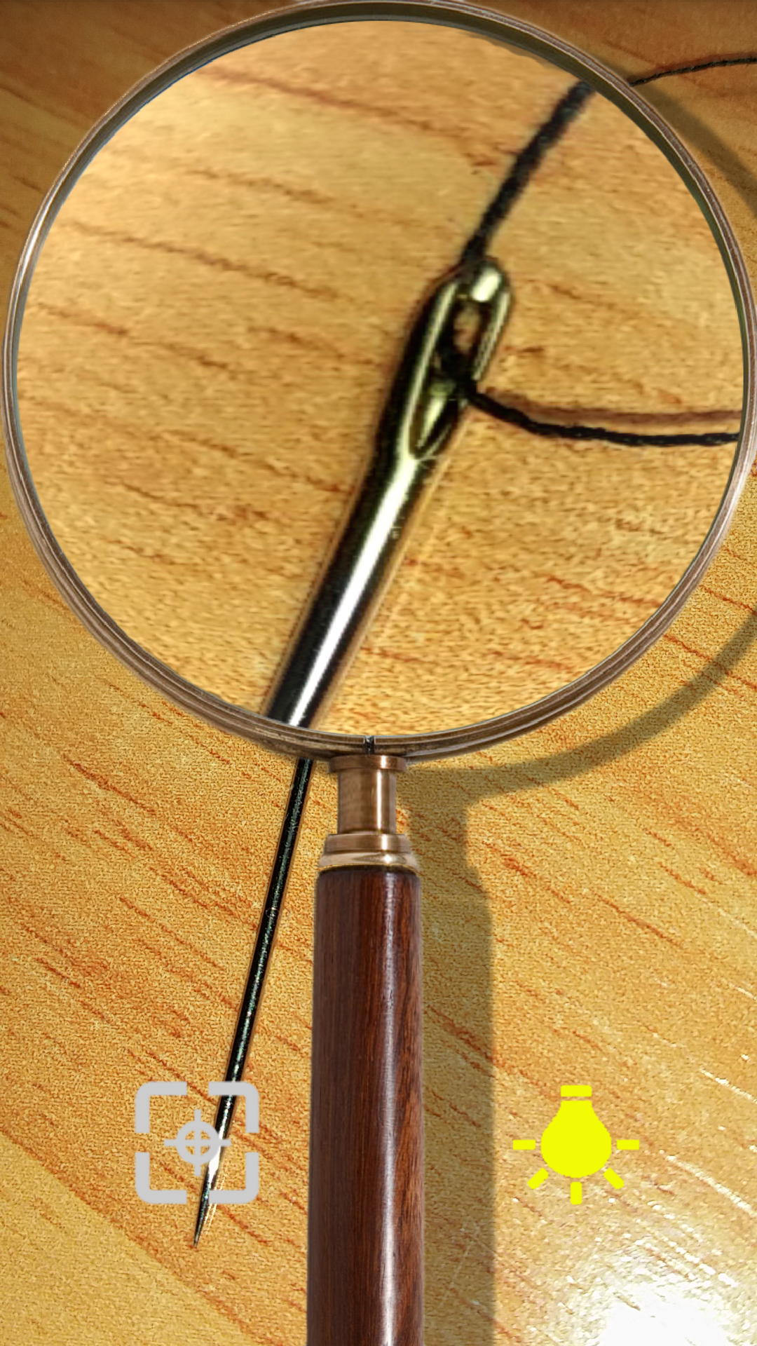 اسکرین شات 2 برنامه Magnifying Glass