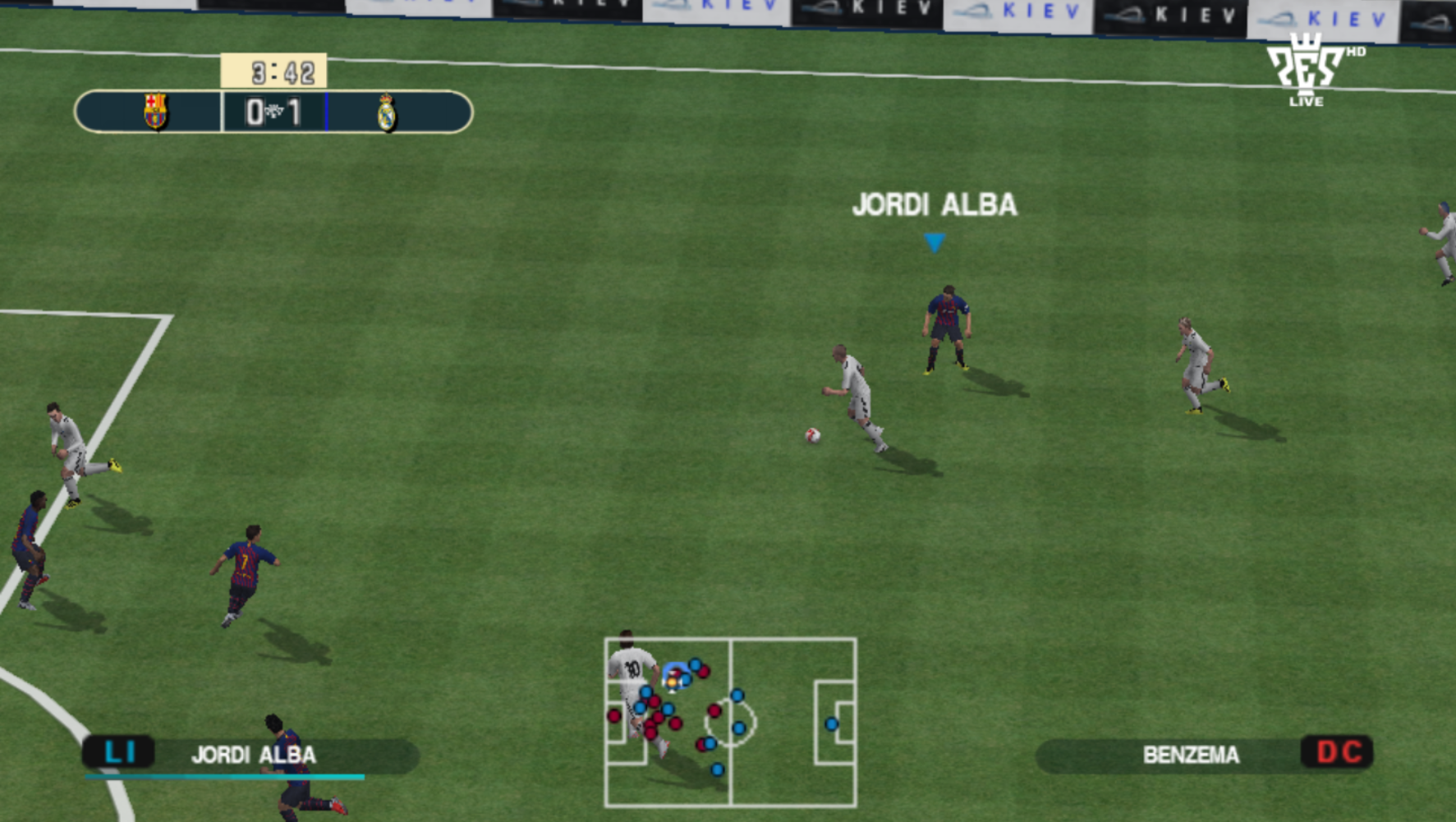اسکرین شات 8 بازی PES 2019