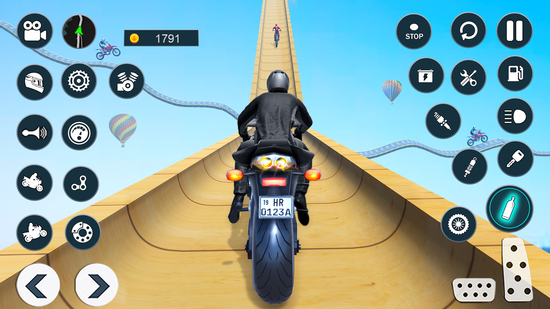 اسکرین شات 1 برنامه Mega Ramp Stunt Bike Games 3D