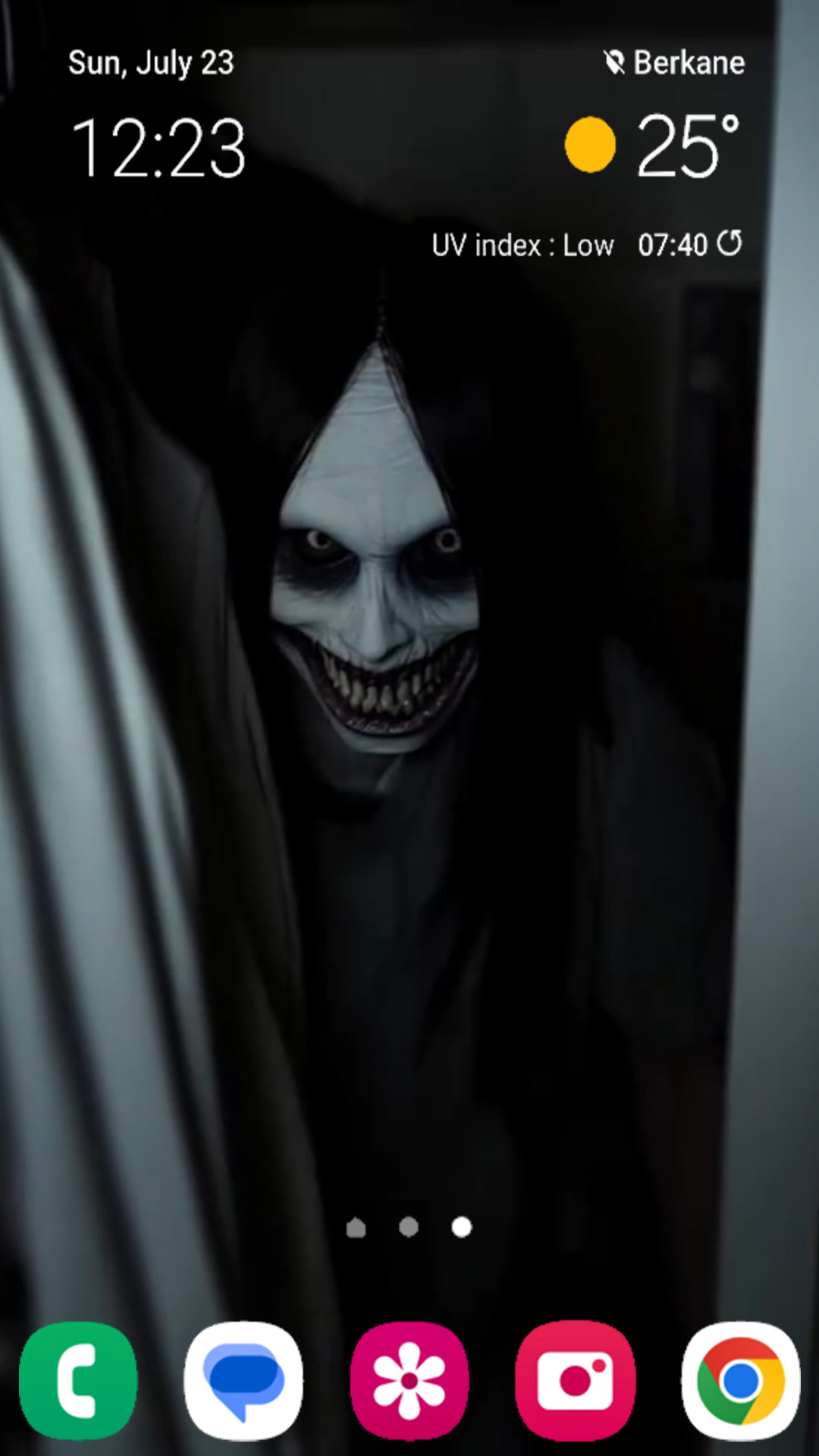 اسکرین شات 3 برنامه Scary Wallpaper (Offline)