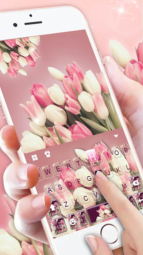 اسکرین شات 2 برنامه Girly Pink Tulip Keyboard Theme