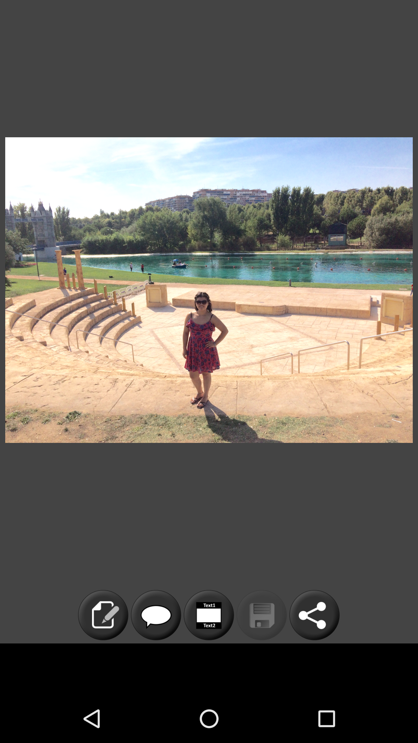 اسکرین شات 4 برنامه Add Text To Photo