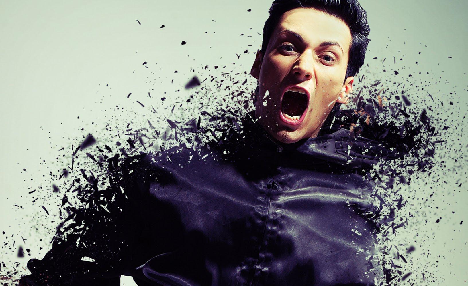 اسکرین شات 3 برنامه Photo Pixel Shattering Effect