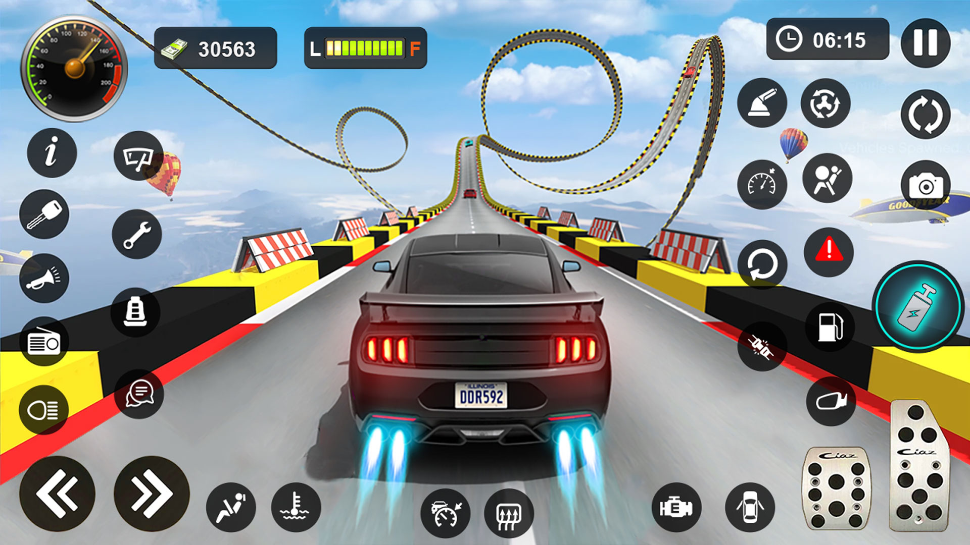 اسکرین شات 1 برنامه GT Car Stunts - Car Games