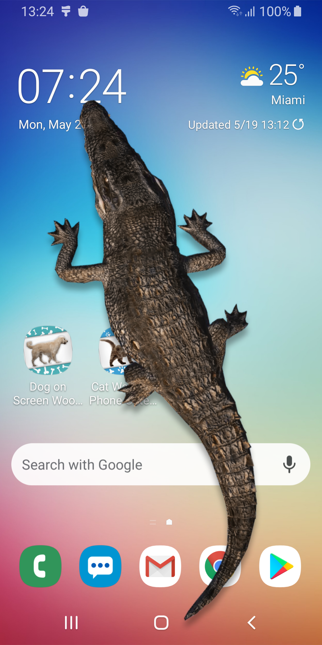 اسکرین شات 4 برنامه Crocodile in Phone Big Joke