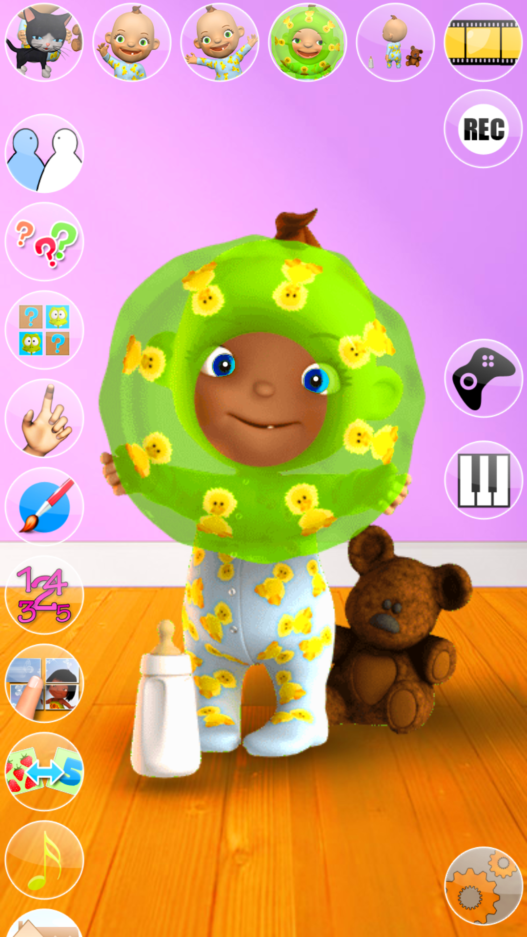 اسکرین شات 4 بازی Talking Baby Games with Babsy