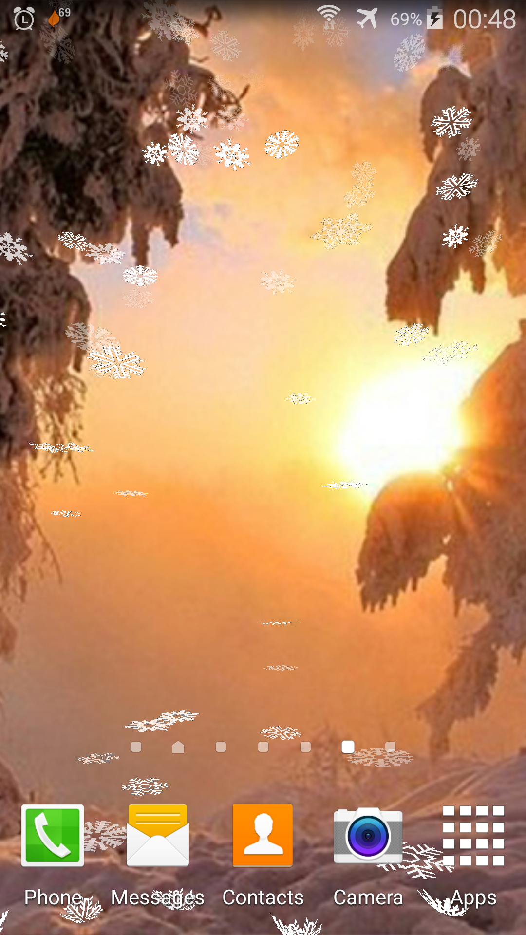 اسکرین شات 5 برنامه Falling Snowflakes Wallpaper