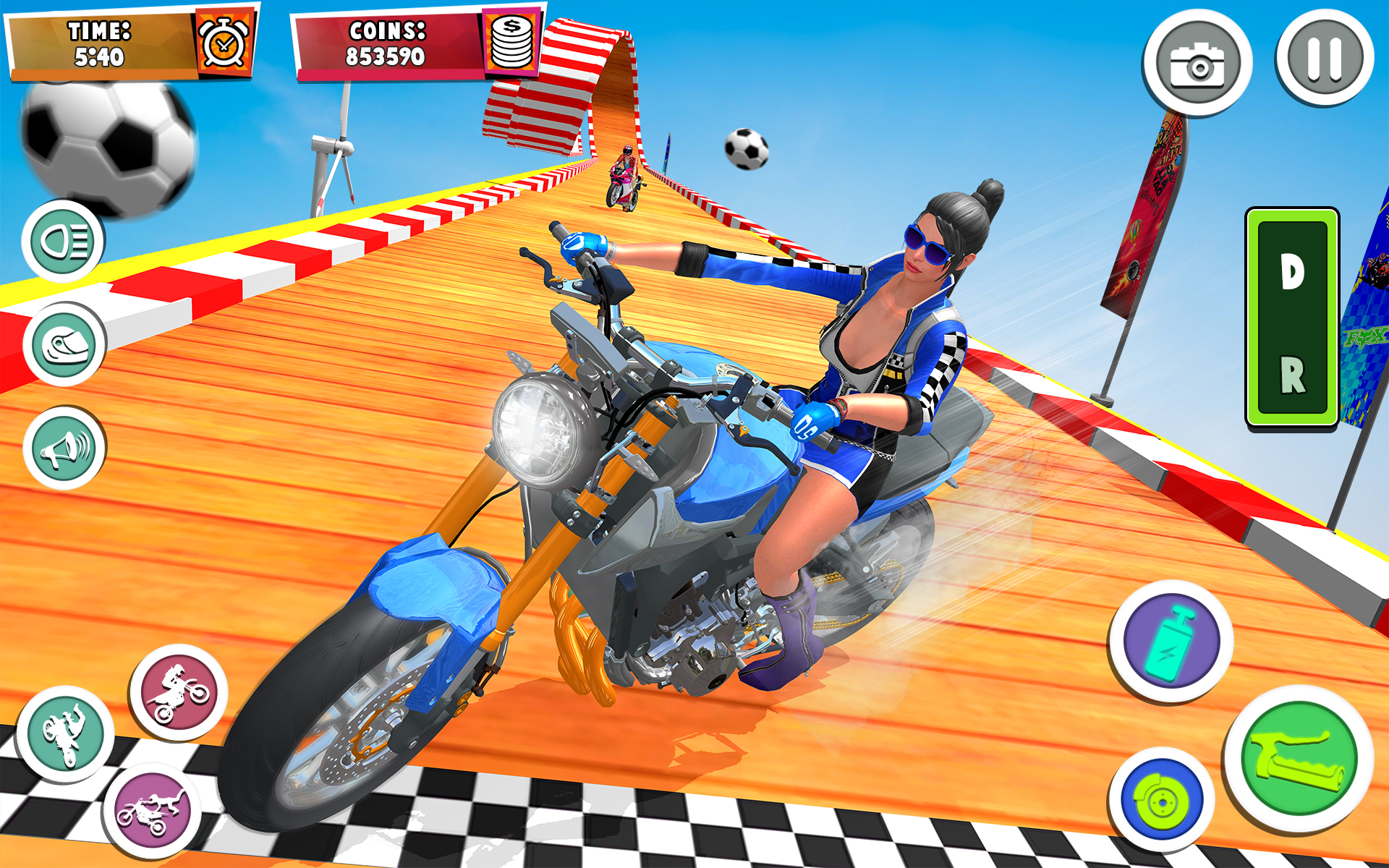 اسکرین شات 4 برنامه Bike Racing Game : Bike Stunts