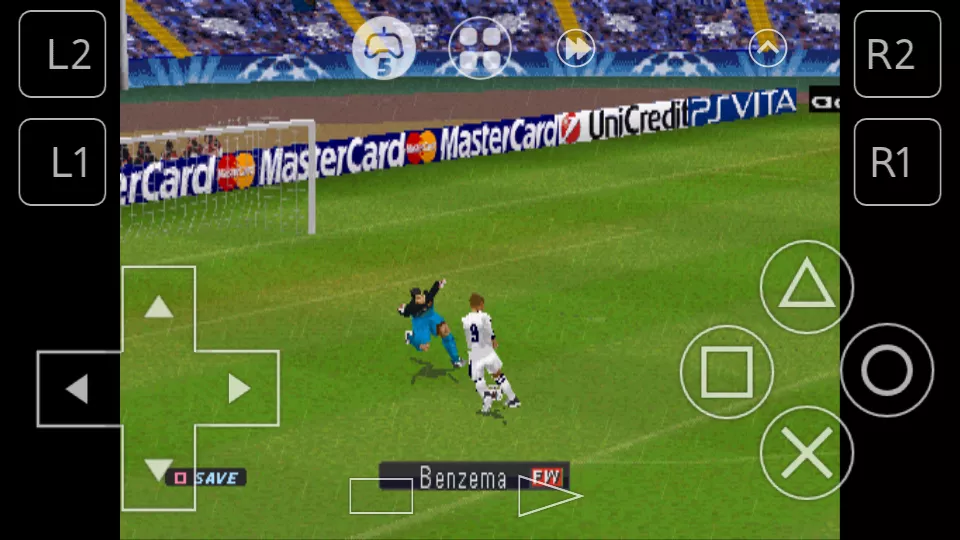 اسکرین شات 4 بازی شبیه ساز فوتبال PES 2013 پلی استیشن 1