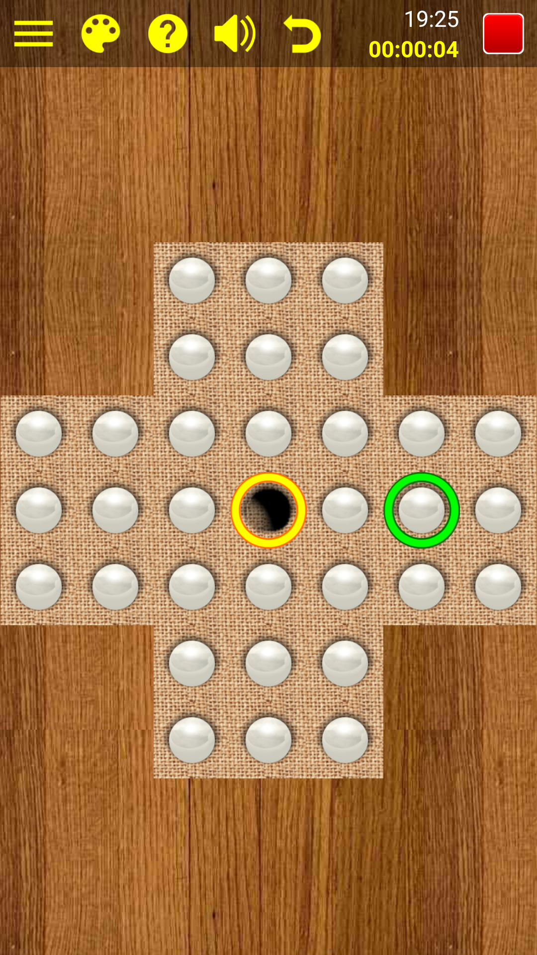 اسکرین شات 1 بازی Marble Solitaire Puzzle