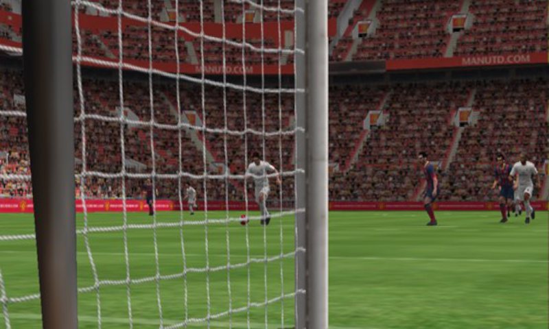 اسکرین شات 7 بازی فوتبال PES 2014