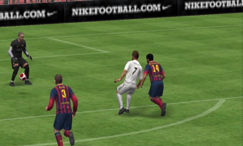 اسکرین شات 9 بازی فوتبال PES 2014