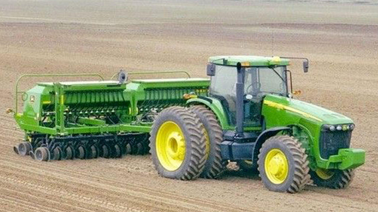 اسکرین شات 2 بازی Modern Tractor Driving Games