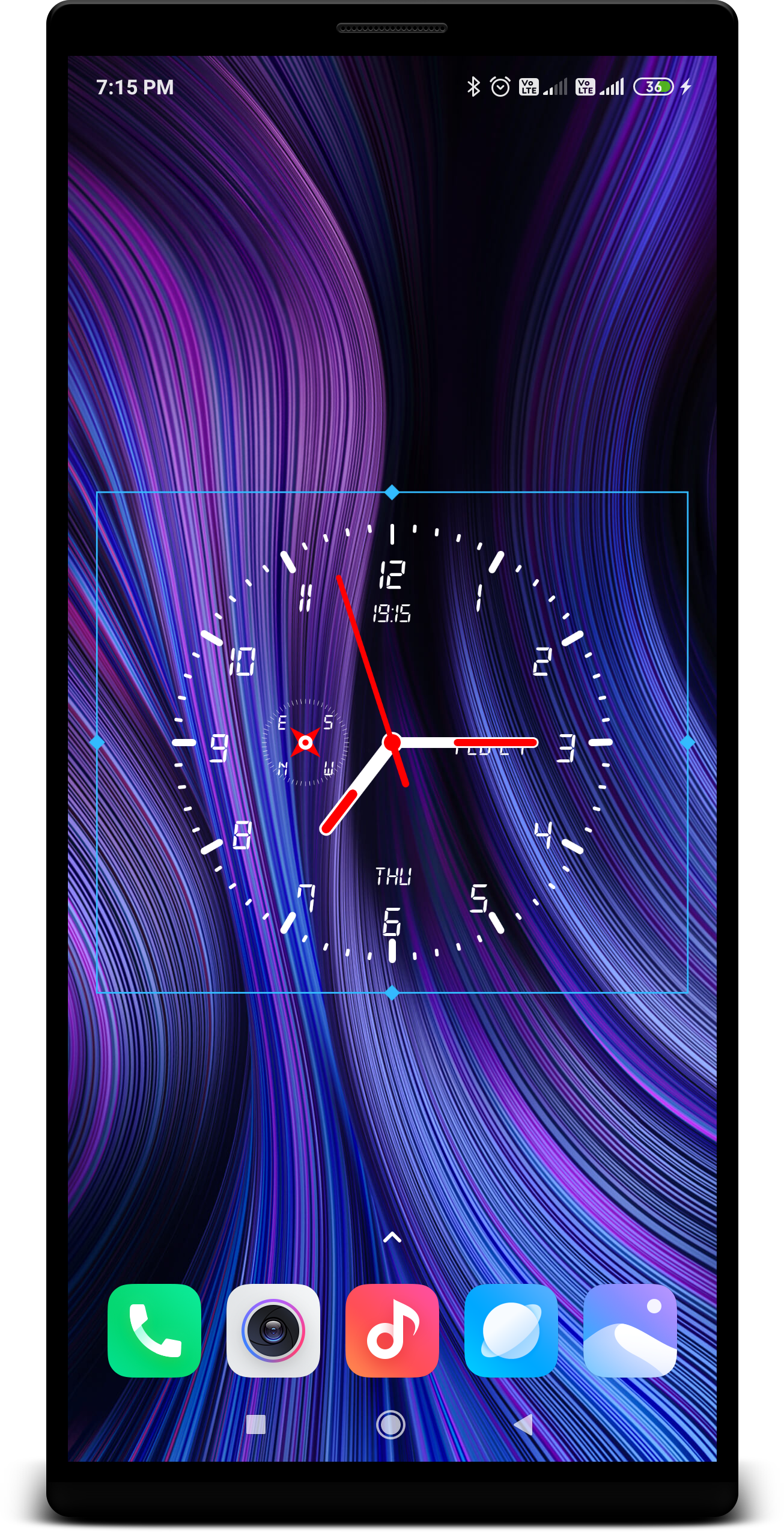 اسکرین شات 2 برنامه Clock Live Wallpaper