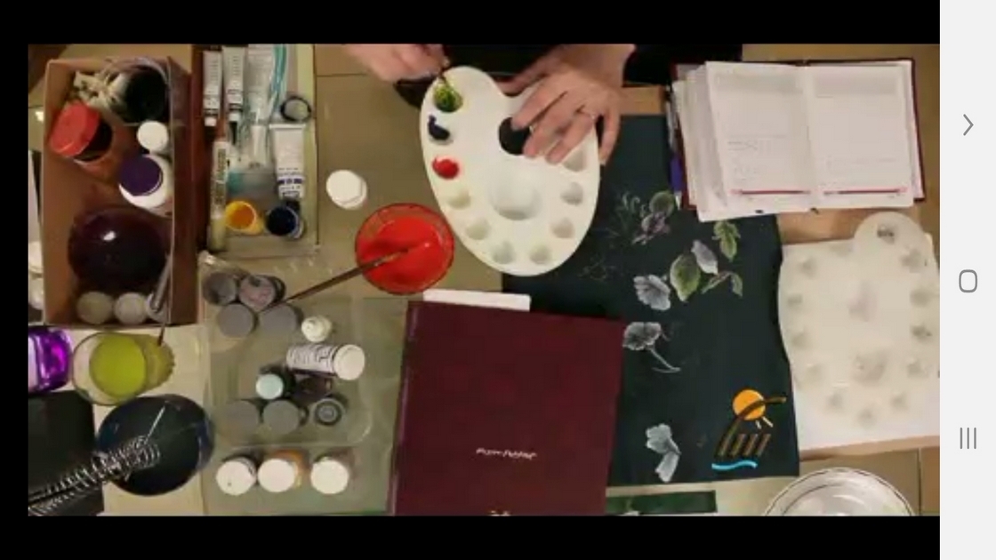 اسکرین شات 7 برنامه آموزش طراحی روی پارچه مشکی