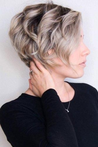 اسکرین شات 3 برنامه Short Hairstyles